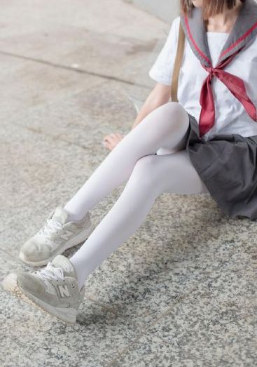和表姐同居在线看_HD免费观看