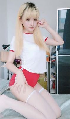 美女沙龙_国产剧在线播放观看